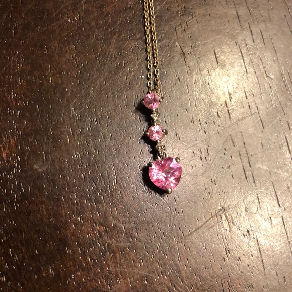 10k Pink Sapphire Heart pendant - Picture 2 of 6